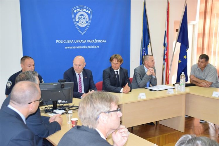 Slika PU_V/DSC_0043.JPG